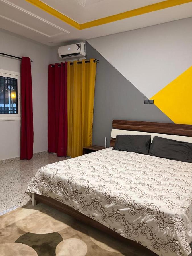 Smb-Gn Residence Lambandji - Electricite Et Wifi H24 Conakry Luaran gambar
