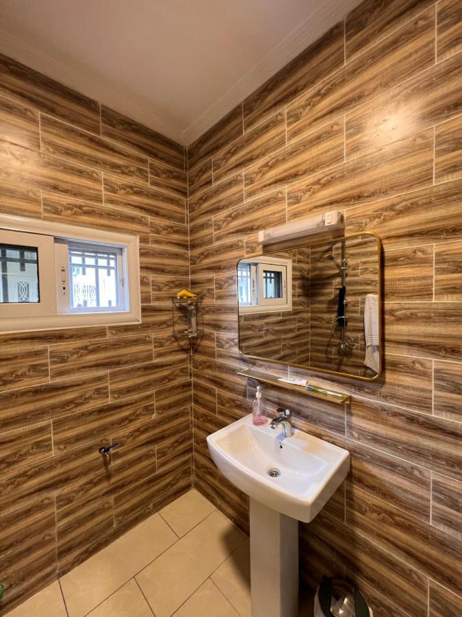 Smb-Gn Residence Lambandji - Electricite Et Wifi H24 Conakry Luaran gambar